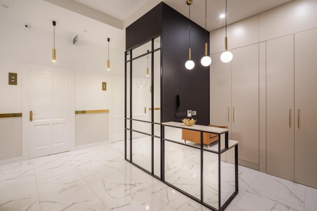 Astoria Boutique Suites- Best Location By Bqa Budapest Kültér fotó