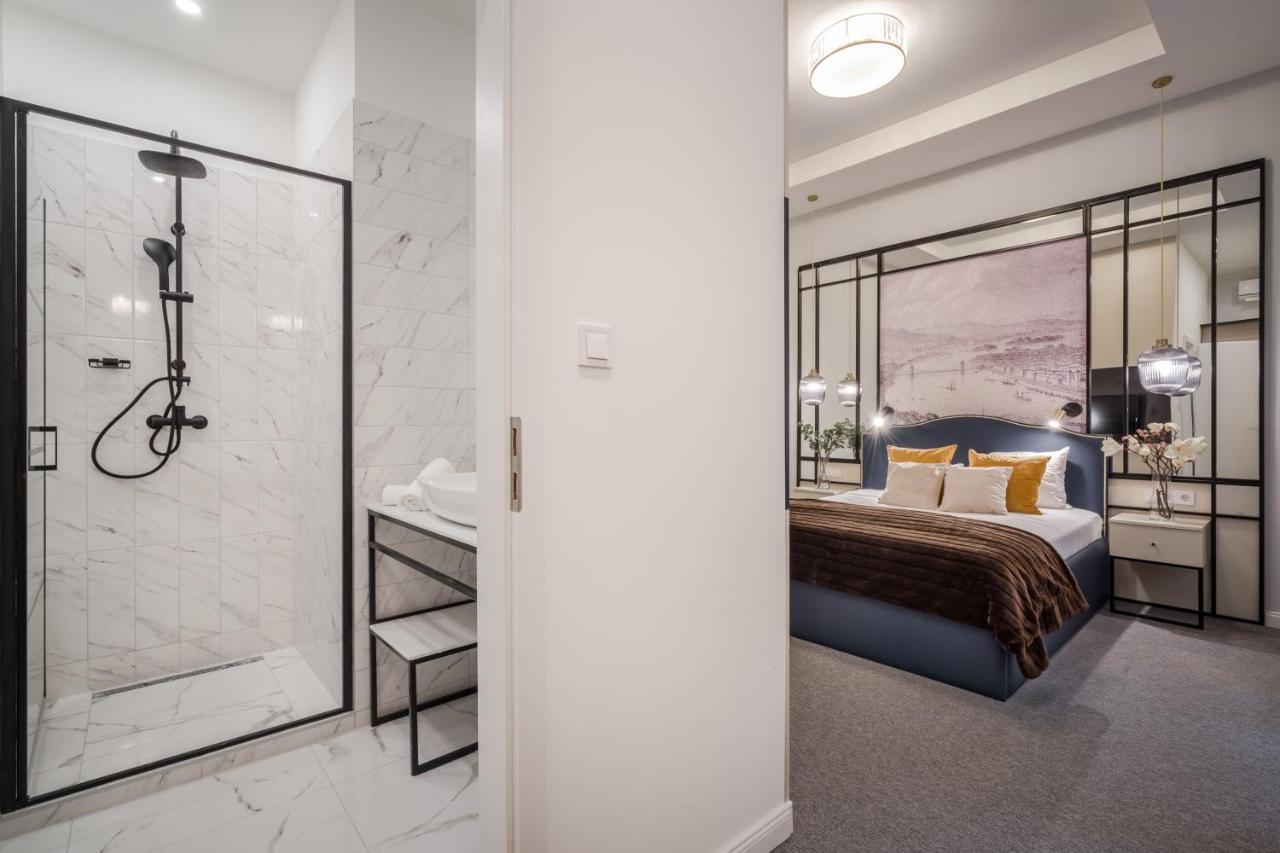 Astoria Boutique Suites- Best Location By Bqa Budapest Kültér fotó