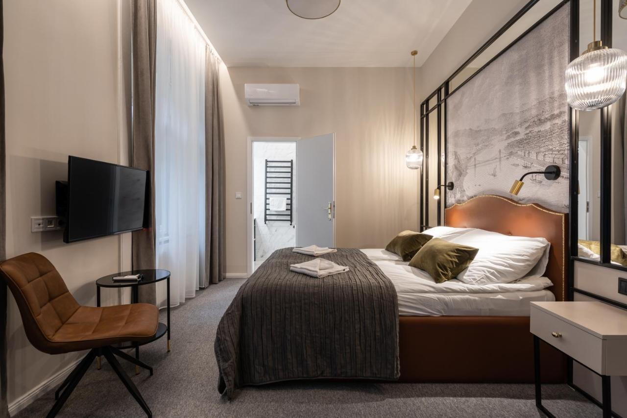 Astoria Boutique Suites- Best Location By Bqa Budapest Kültér fotó