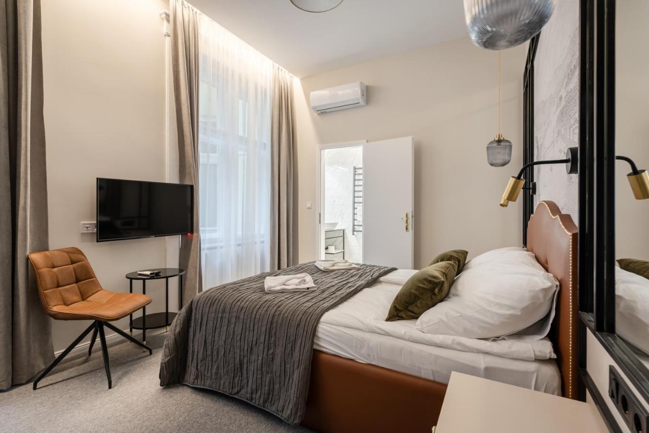 Astoria Boutique Suites- Best Location By Bqa Budapest Kültér fotó