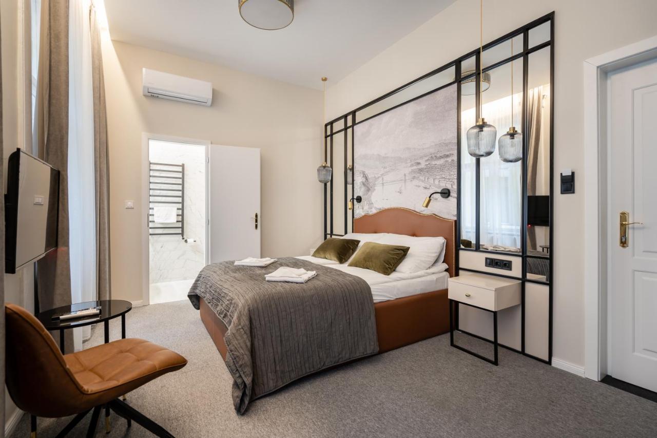 Astoria Boutique Suites- Best Location By Bqa Budapest Kültér fotó